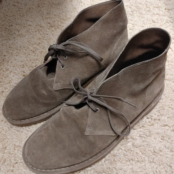 Grey Suede Desert Clarks Desert Boots Mens Grey CLARKS